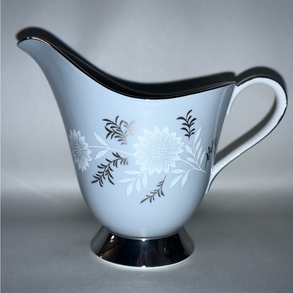 Starlite Creamer by SEYEI Fine China Japan 3171 Floral EUC Retired Replacement - Picture 2 of 4